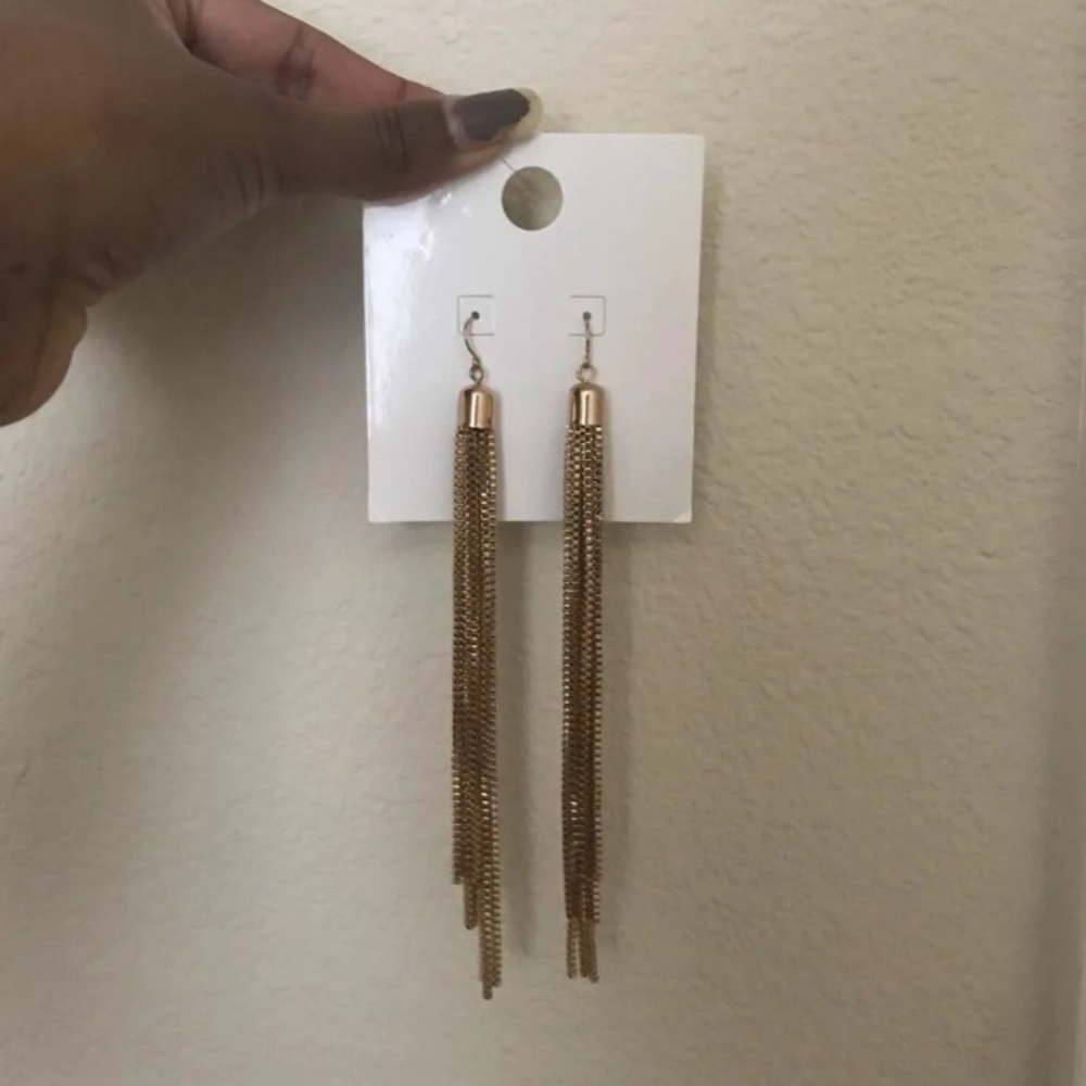 NEW Chain statement earrings